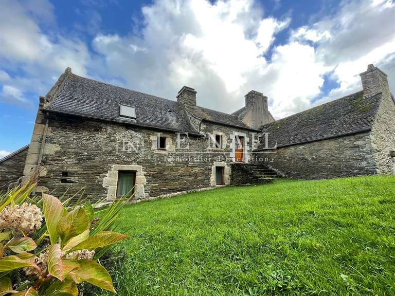 Manor Morlaix - 19 bedrooms - 694m²