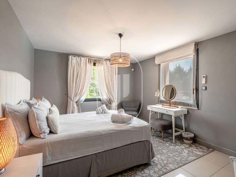 Villa Mormoiron - 5 chambres - 264m²