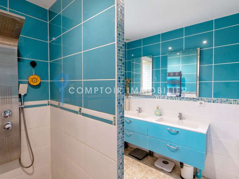 Maison Mornant - 4 chambres - 158m²