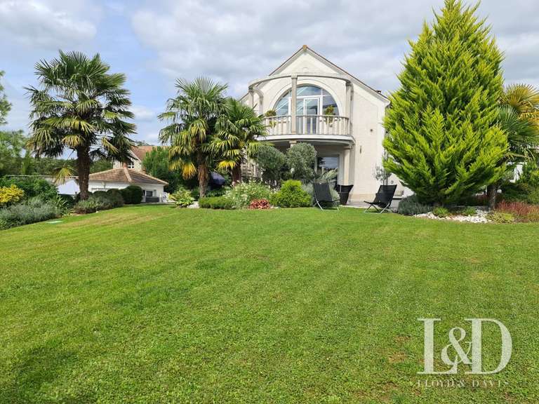 House Morsang-sur-Seine - 4 bedrooms - 574m²