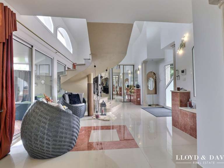 House Morsang-sur-Seine - 4 bedrooms - 574m²