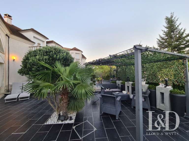 House Morsang-sur-Seine - 4 bedrooms - 574m²