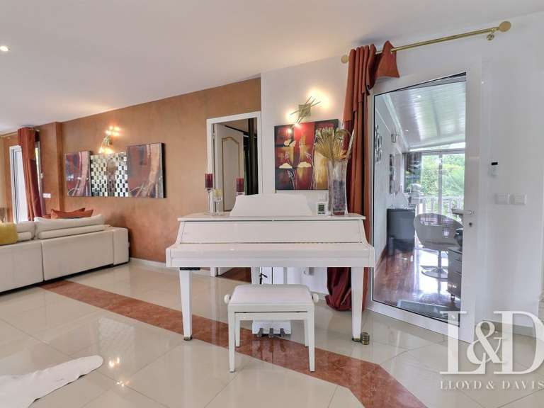 House Morsang-sur-Seine - 4 bedrooms - 574m²