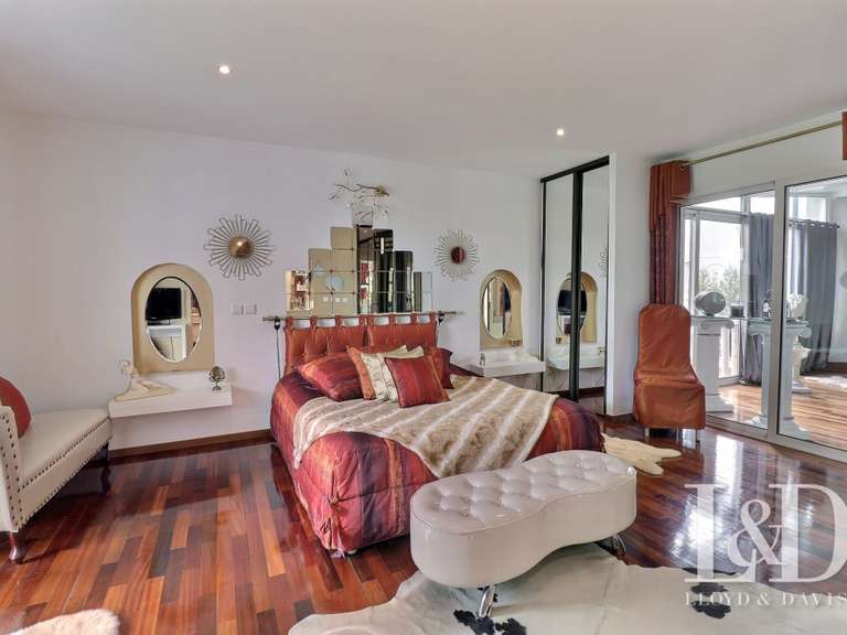 House Morsang-sur-Seine - 4 bedrooms - 574m²