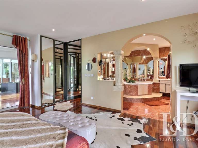 House Morsang-sur-Seine - 4 bedrooms - 574m²