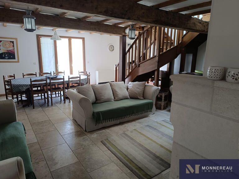 Maison Mortagne-sur-Gironde - 16 chambres - 640m²