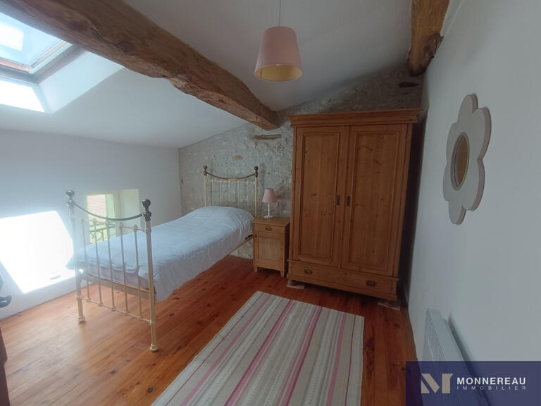 Maison Mortagne-sur-Gironde - 16 chambres - 640m²