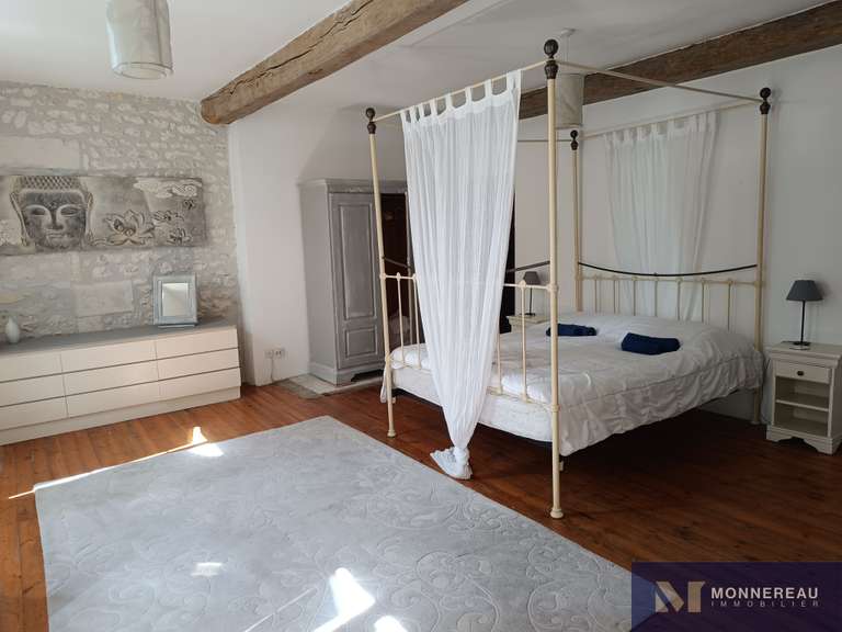 Maison Mortagne-sur-Gironde - 16 chambres - 640m²