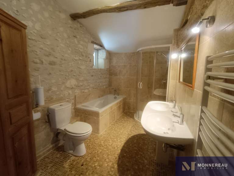 Maison Mortagne-sur-Gironde - 16 chambres - 640m²