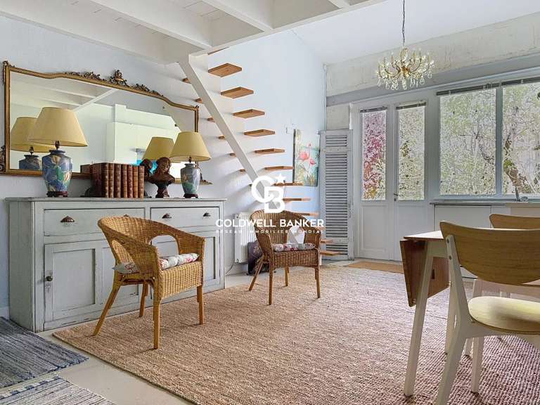 Maison Mortagne-sur-Gironde - 5 chambres - 5340m²