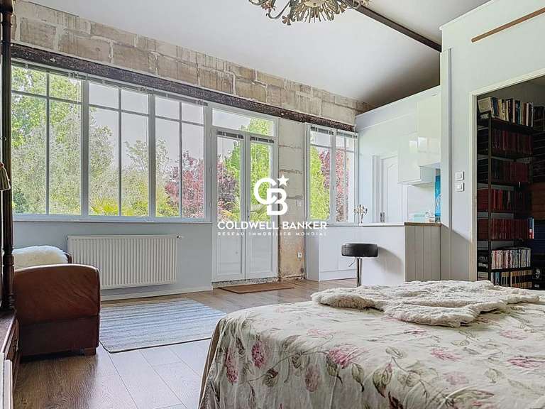 Maison Mortagne-sur-Gironde - 5 chambres - 5340m²