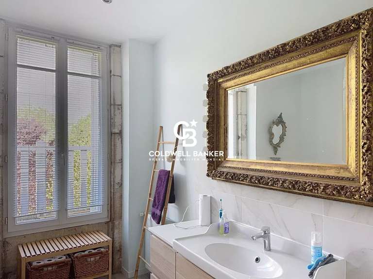 Maison Mortagne-sur-Gironde - 5 chambres - 5340m²
