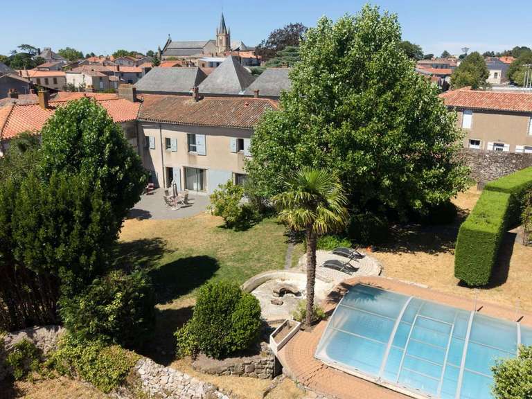 Maison Mortagne-sur-Sèvre - 6 chambres