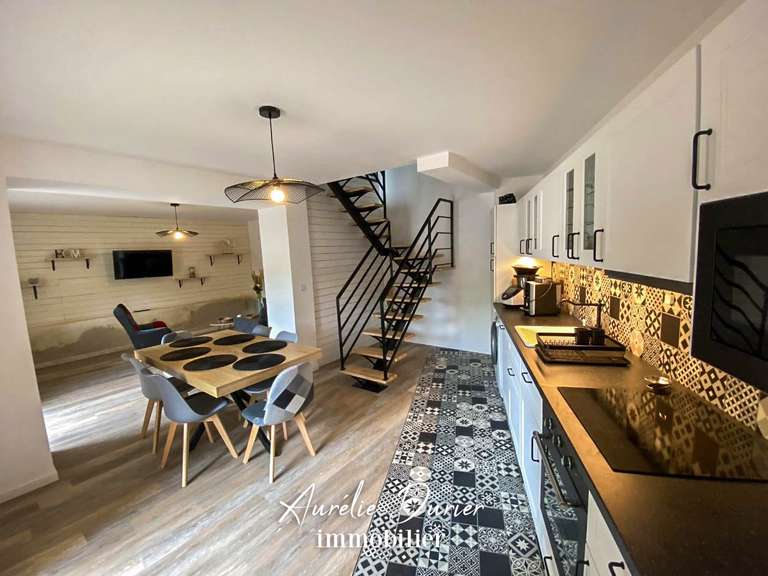 Maison Mosnes - 9 chambres - 623m²