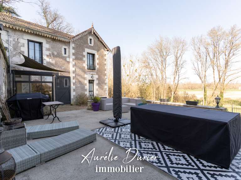 Maison Mosnes - 9 chambres - 623m²