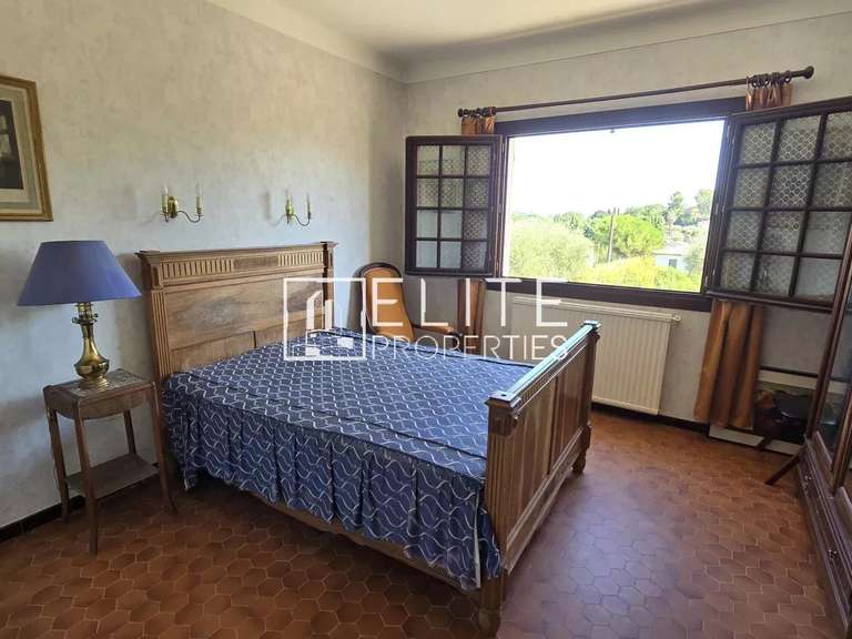 Apartment Mouans-Sartoux - 2 bedrooms - 104m²