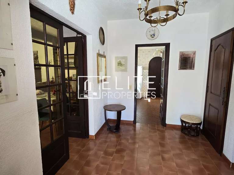 Apartment Mouans-Sartoux - 2 bedrooms - 104m²