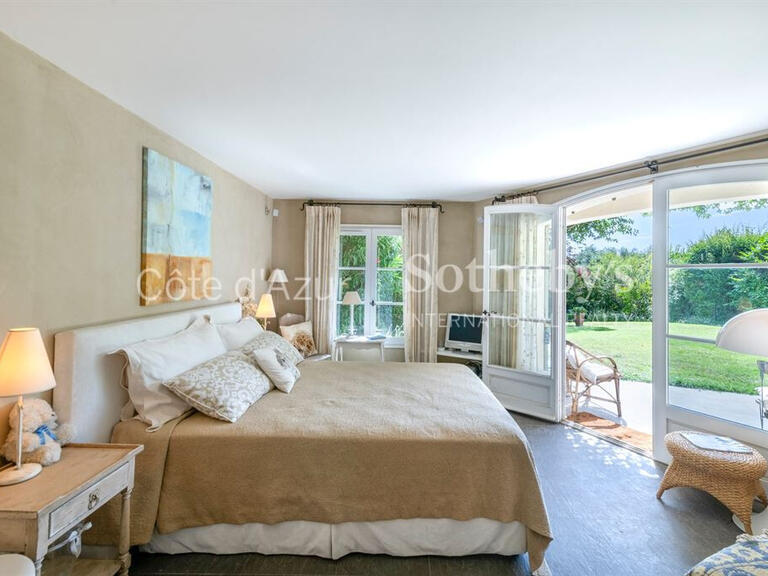 Maison Mouans-Sartoux - 3 chambres - 192m²
