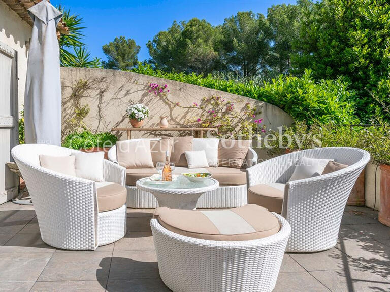 Maison Mouans-Sartoux - 3 chambres - 192m²