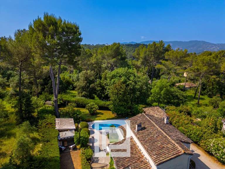 House Mouans-Sartoux - 4 bedrooms - 205m²