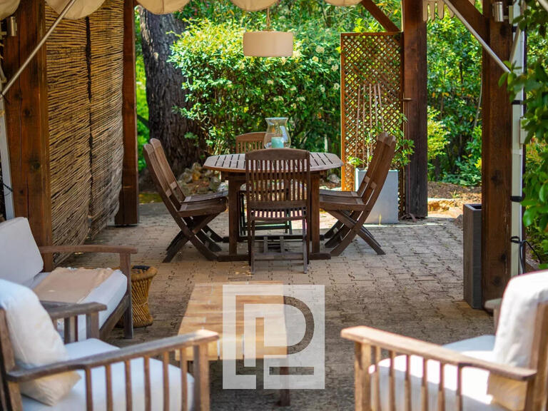 House Mouans-Sartoux - 4 bedrooms - 205m²
