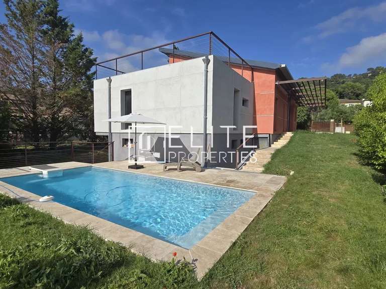 Maison Mouans-Sartoux - 200m²