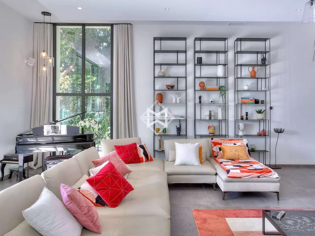 House Mouans-Sartoux