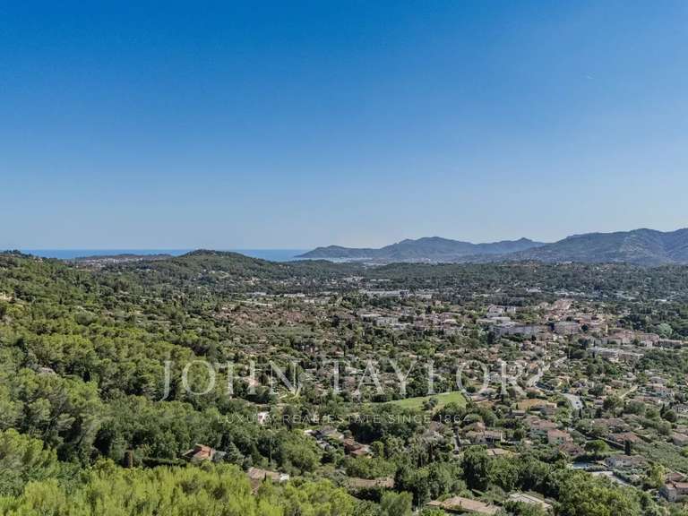 House Mouans-Sartoux - 4 bedrooms - 223m²