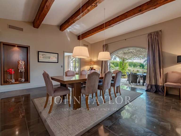 House Mouans-Sartoux - 4 bedrooms - 223m²