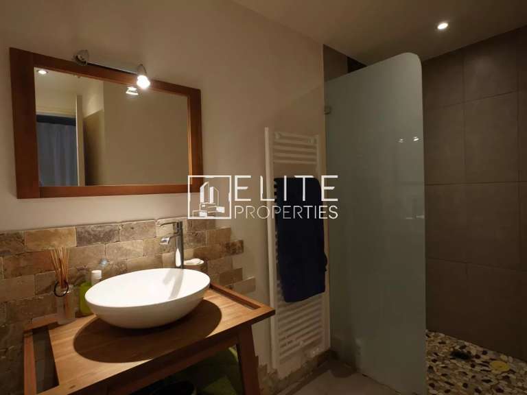 Maison Mouans-Sartoux - 5 chambres - 200m²