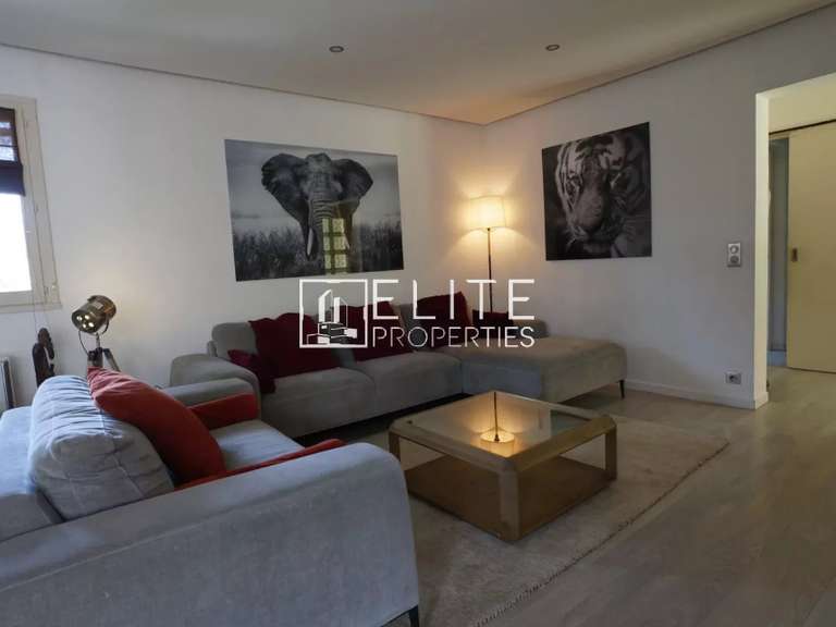 Maison Mouans-Sartoux - 5 chambres - 200m²