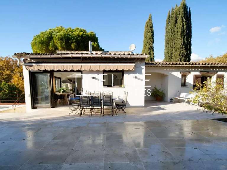 Maison Mouans-Sartoux - 5 chambres - 200m²