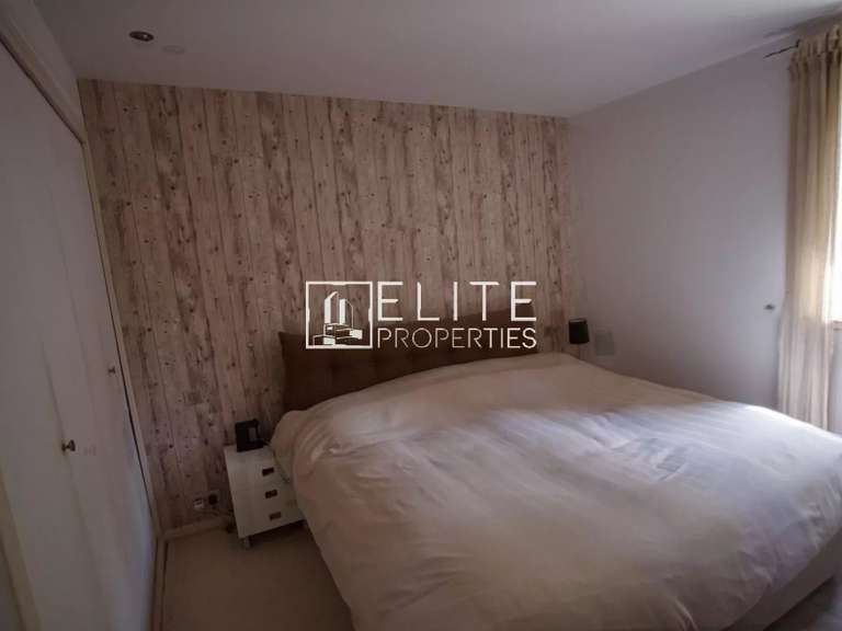 Maison Mouans-Sartoux - 5 chambres - 200m²