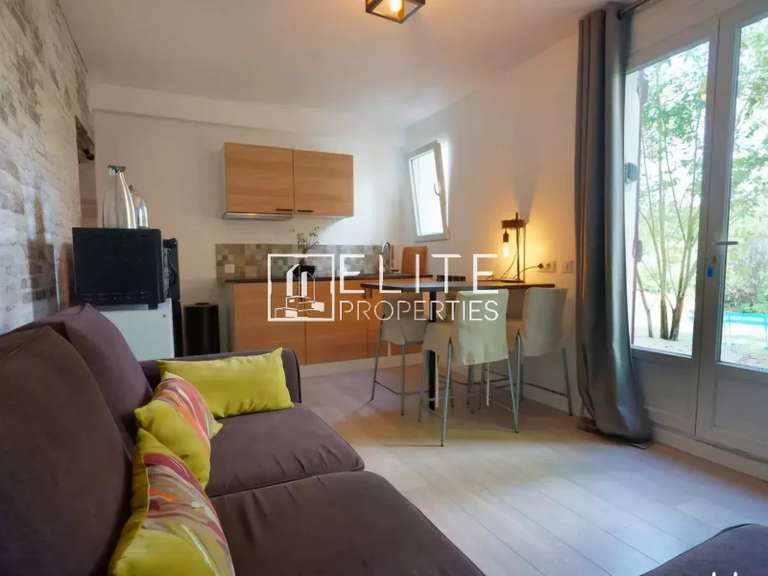 Maison Mouans-Sartoux - 5 chambres - 200m²