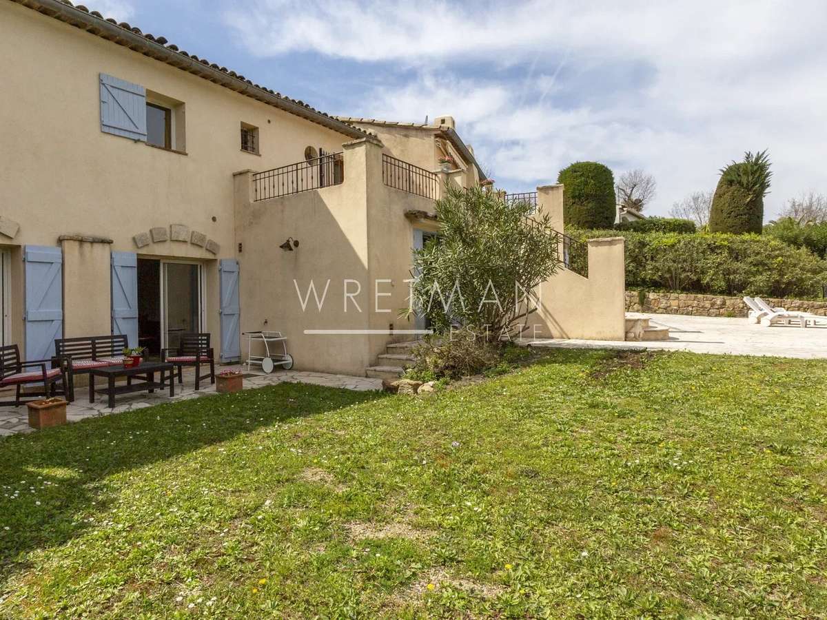 House Mouans-Sartoux