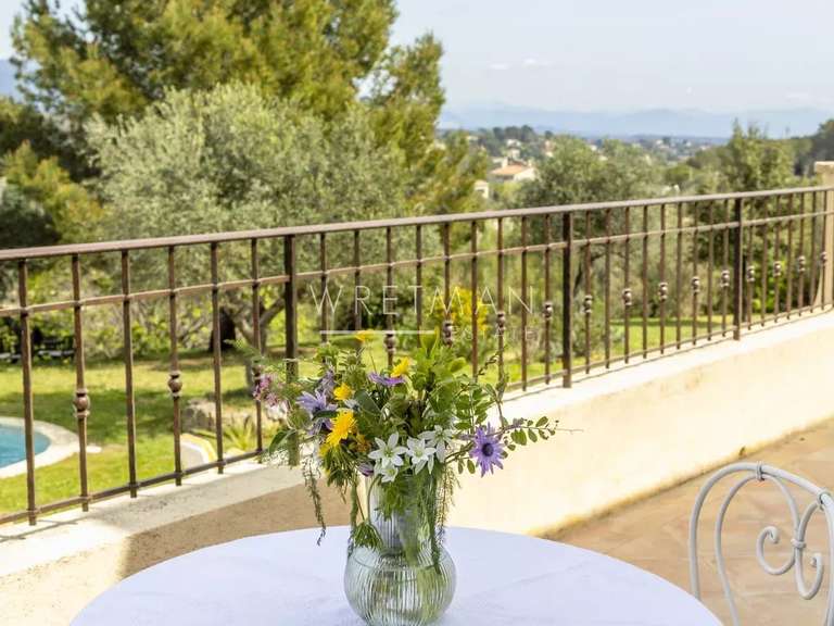 House Mouans-Sartoux - 4 bedrooms - 218m²