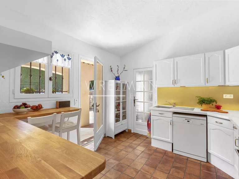 House Mouans-Sartoux - 4 bedrooms - 218m²