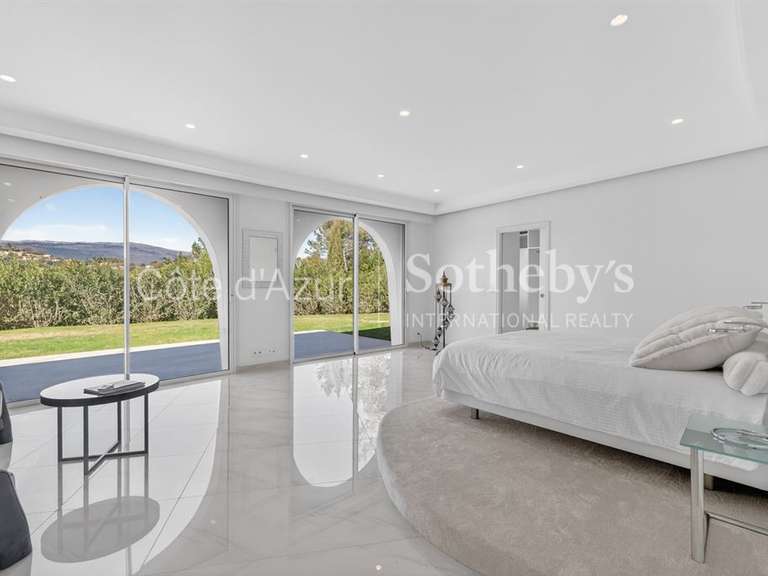 Maison Mouans-Sartoux - 7 chambres - 540m²