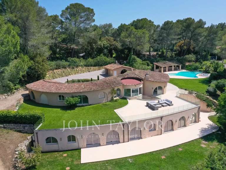 Maison Mouans-Sartoux - 7 chambres - 540m²