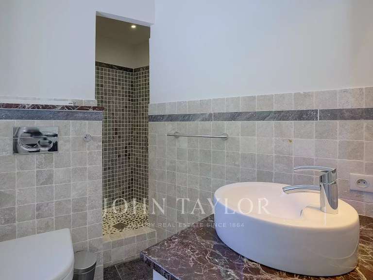 Maison Mouans-Sartoux - 7 chambres - 540m²