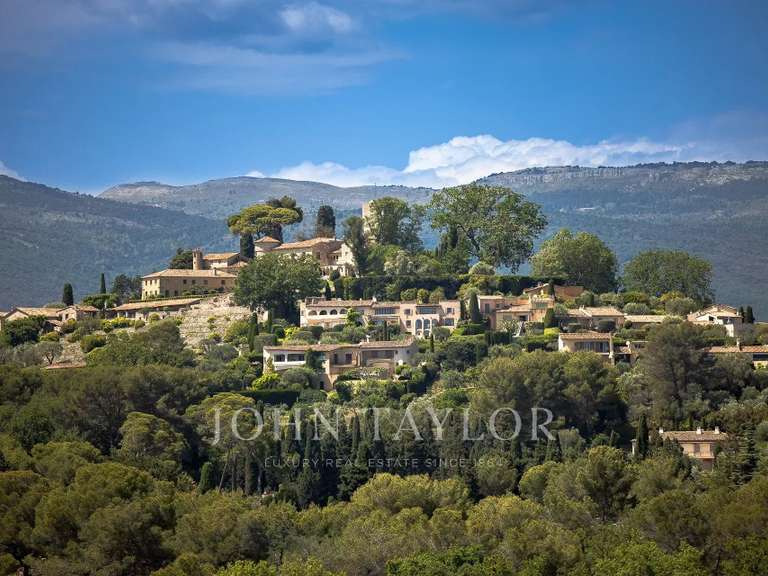 Maison Mouans-Sartoux - 7 chambres - 540m²