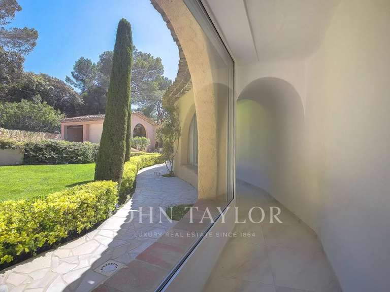 Maison Mouans-Sartoux - 7 chambres - 540m²