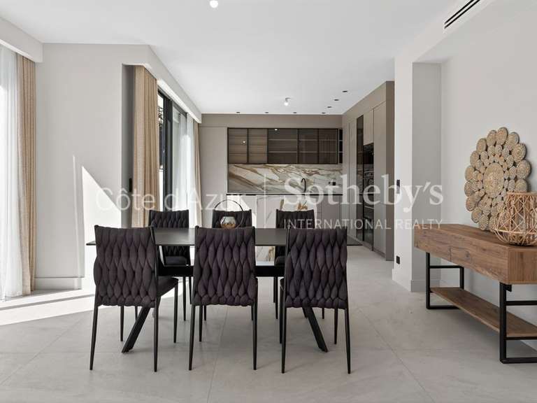 Maison Mouans-Sartoux - 4 chambres - 280m²