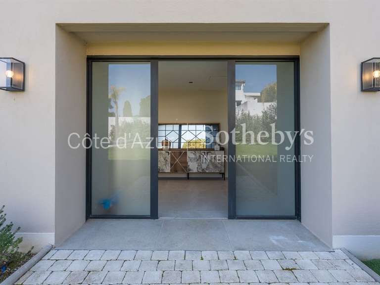 Maison Mouans-Sartoux - 4 chambres - 280m²