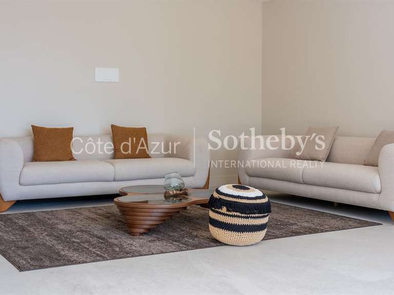 Maison Mouans-Sartoux - 4 chambres - 280m²