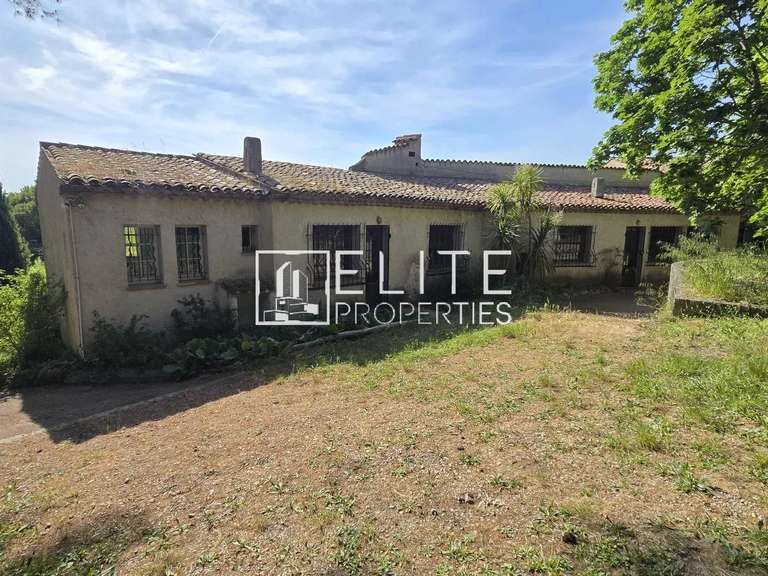 Maison Mouans-Sartoux - 6 chambres - 262m²