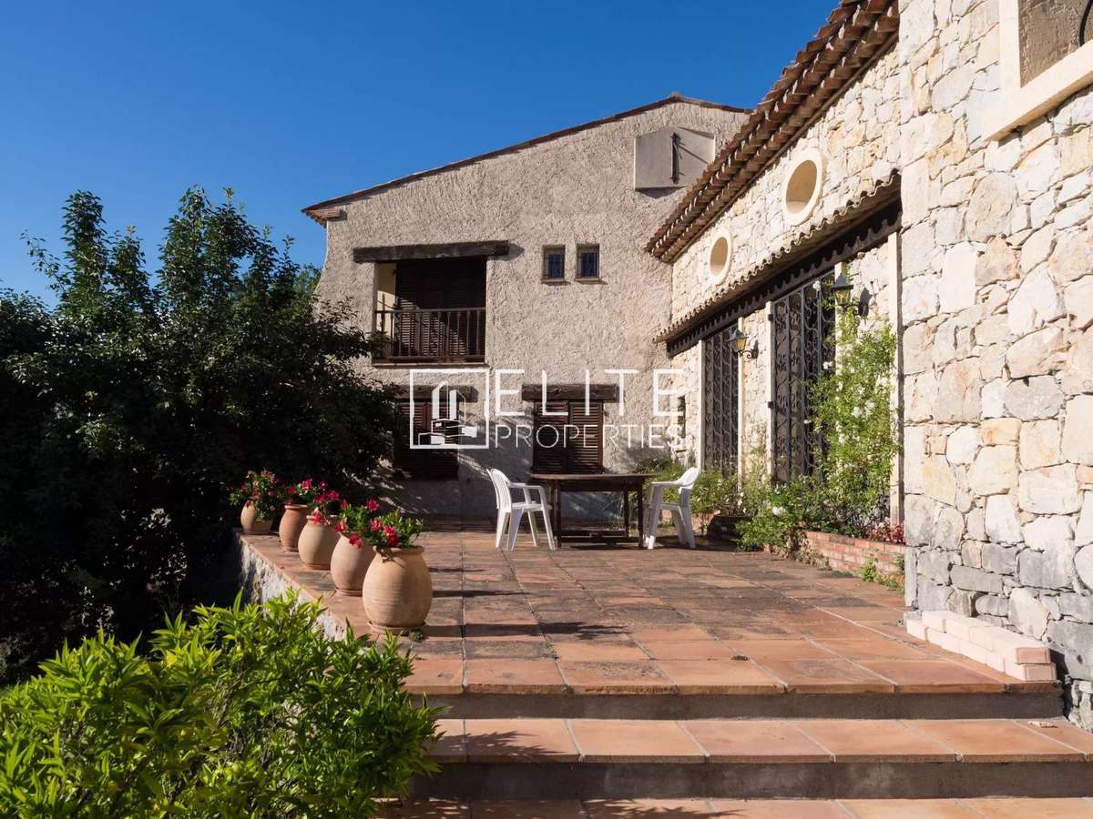 House Mouans-Sartoux