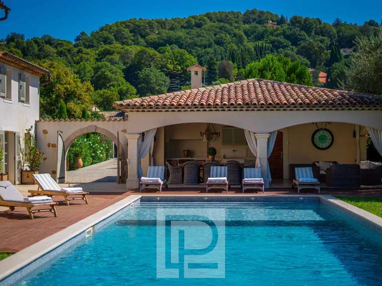 Maison Mouans-Sartoux - 7 chambres - 405m²