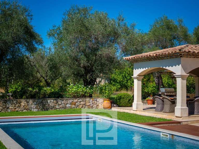 Maison Mouans-Sartoux - 7 chambres - 405m²