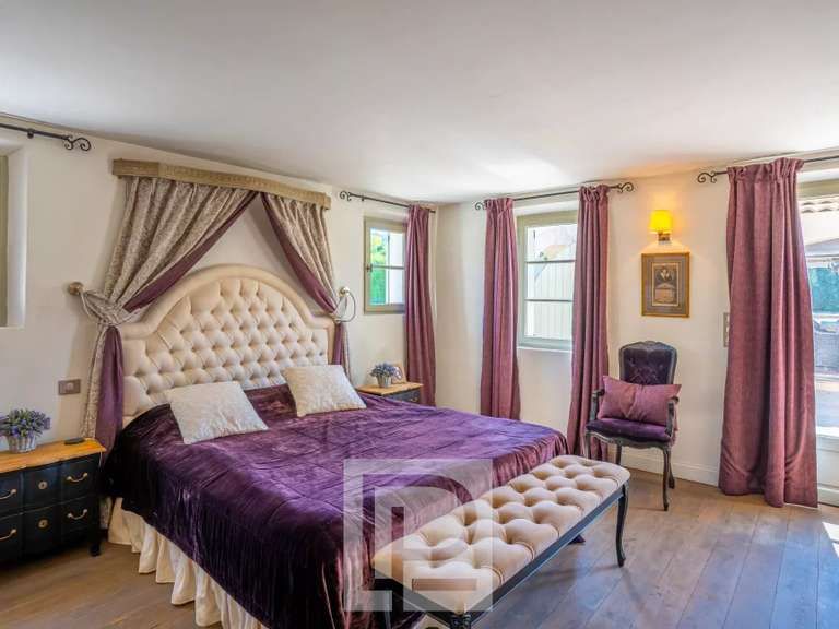 Maison Mouans-Sartoux - 7 chambres - 405m²